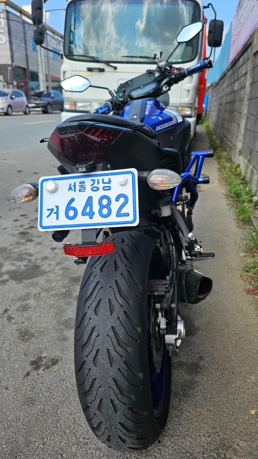 야마하 MT 07 2017 블랙 사진 2