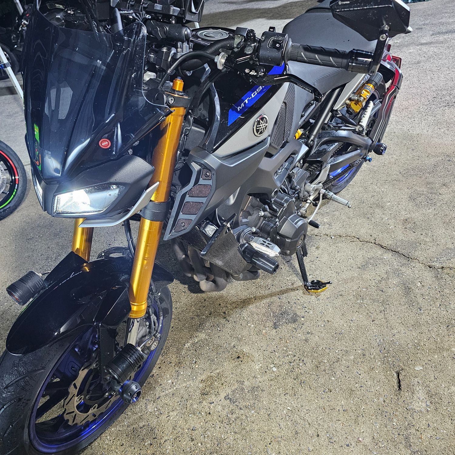 야마하 MT 09 SP more