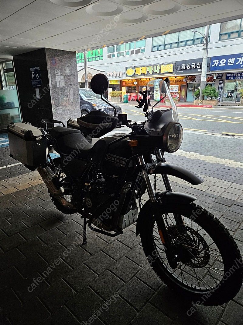 로얄엔필드 히말라얀 more