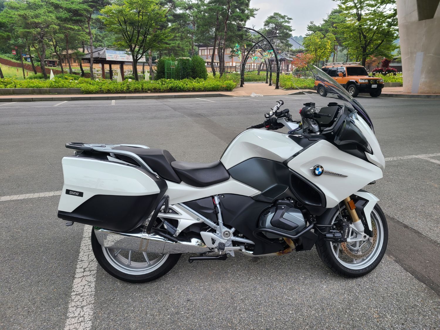 BMW R 1250 RT 2022 화이트 사진 7