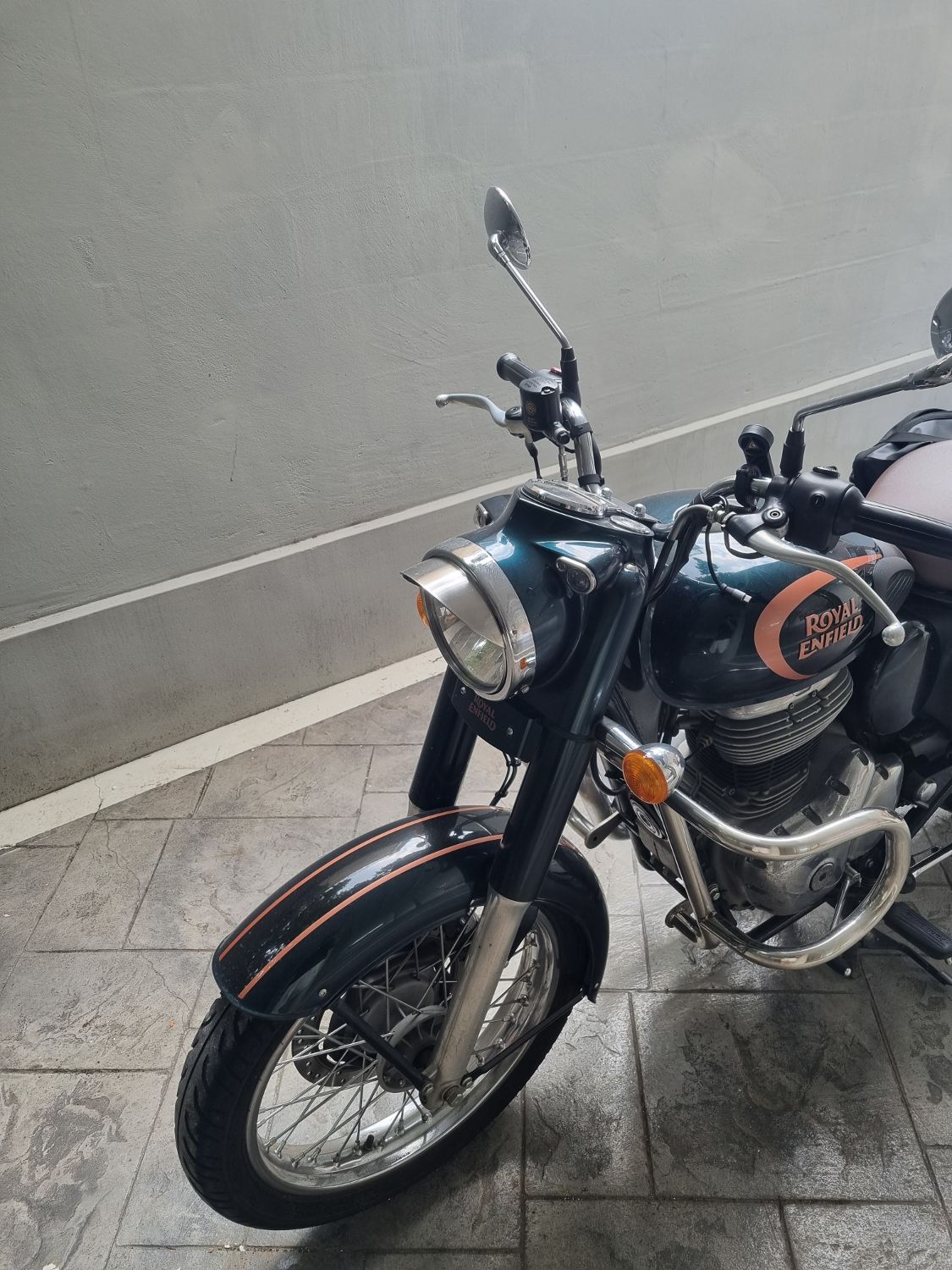 로얄엔필드 클래식 350 thumb 2