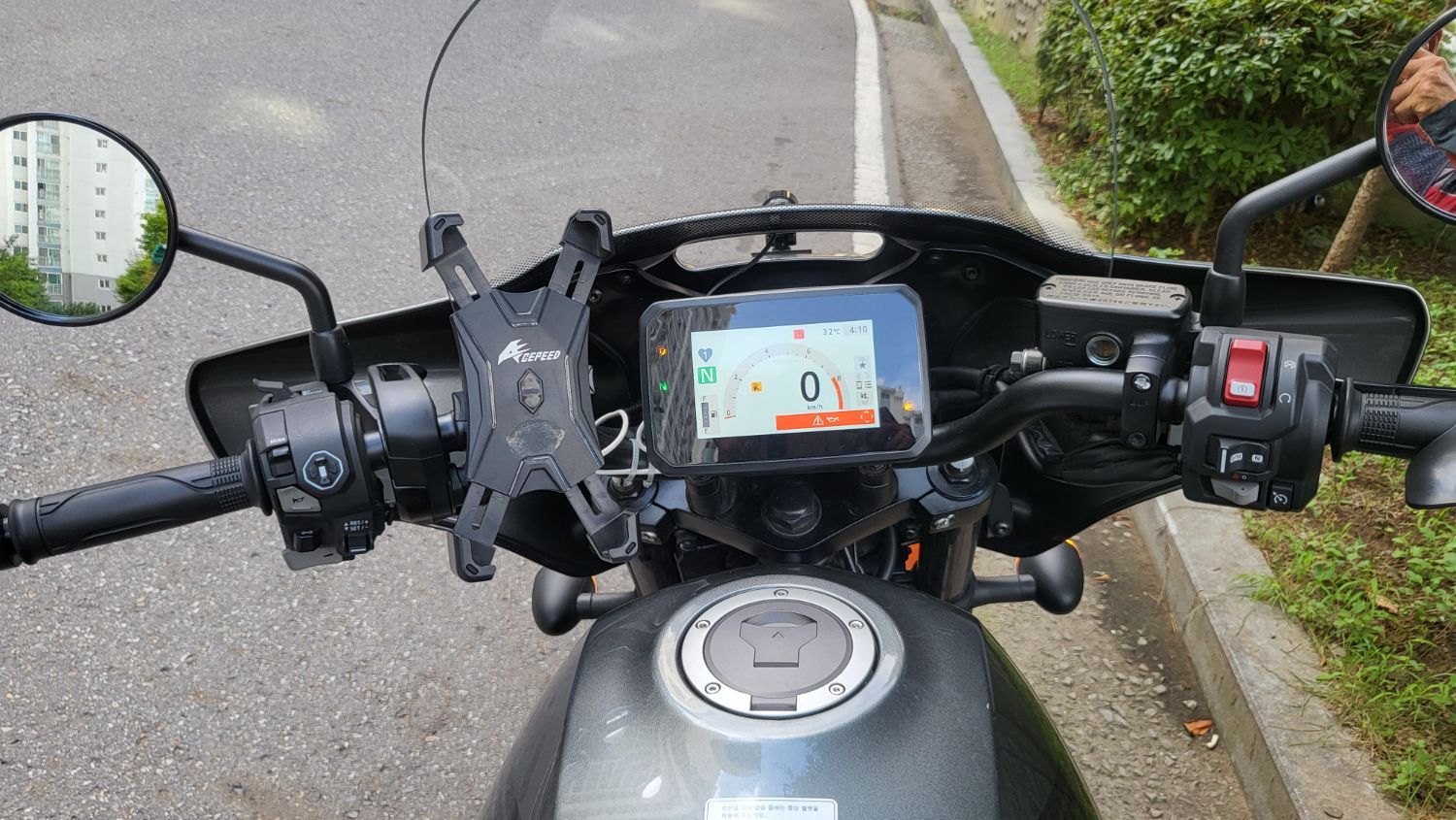 혼다 레블 1100T DCT 2025 블랙 사진 4