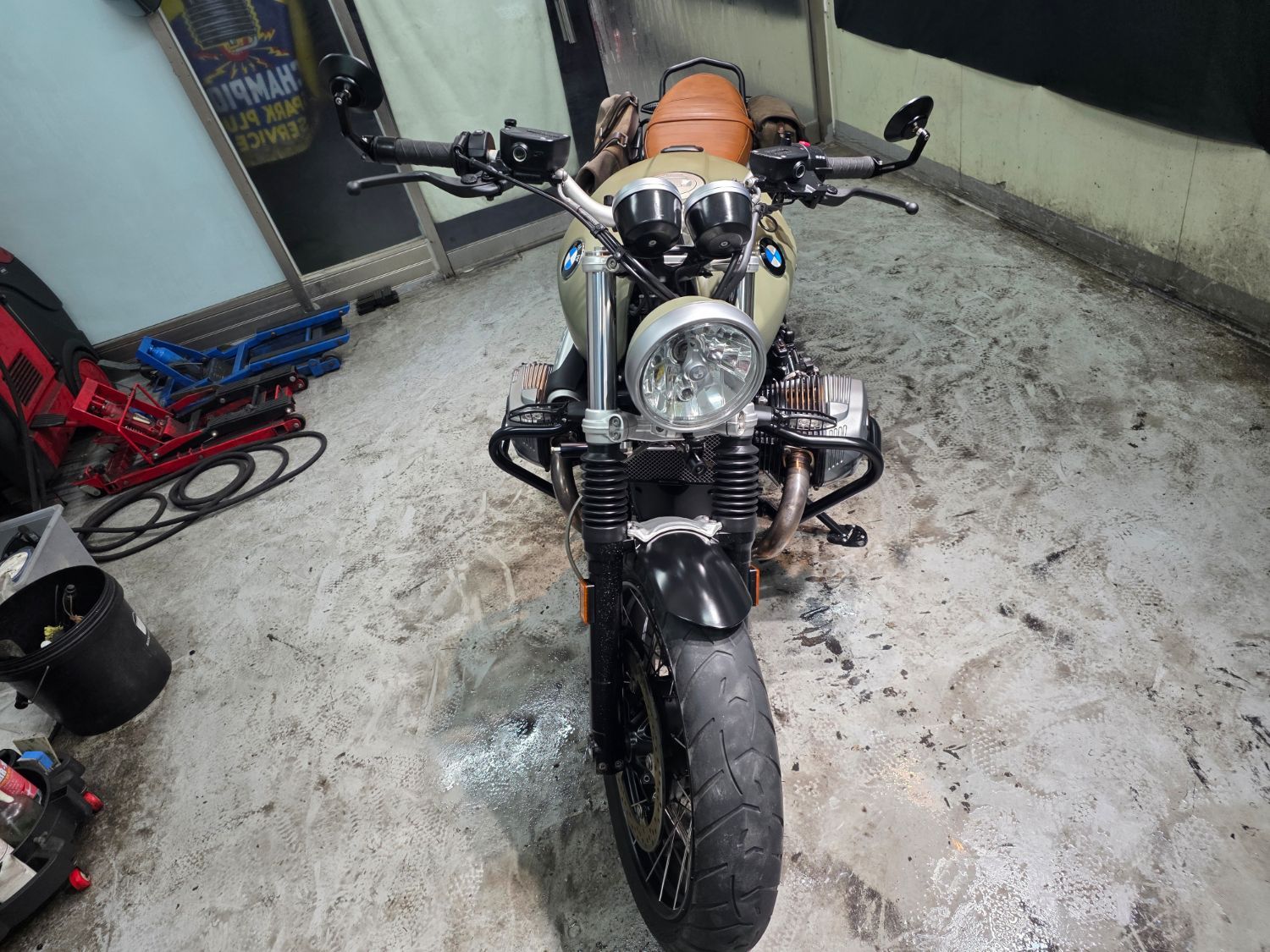 BMW R nine T 스크램블러 thumb 2