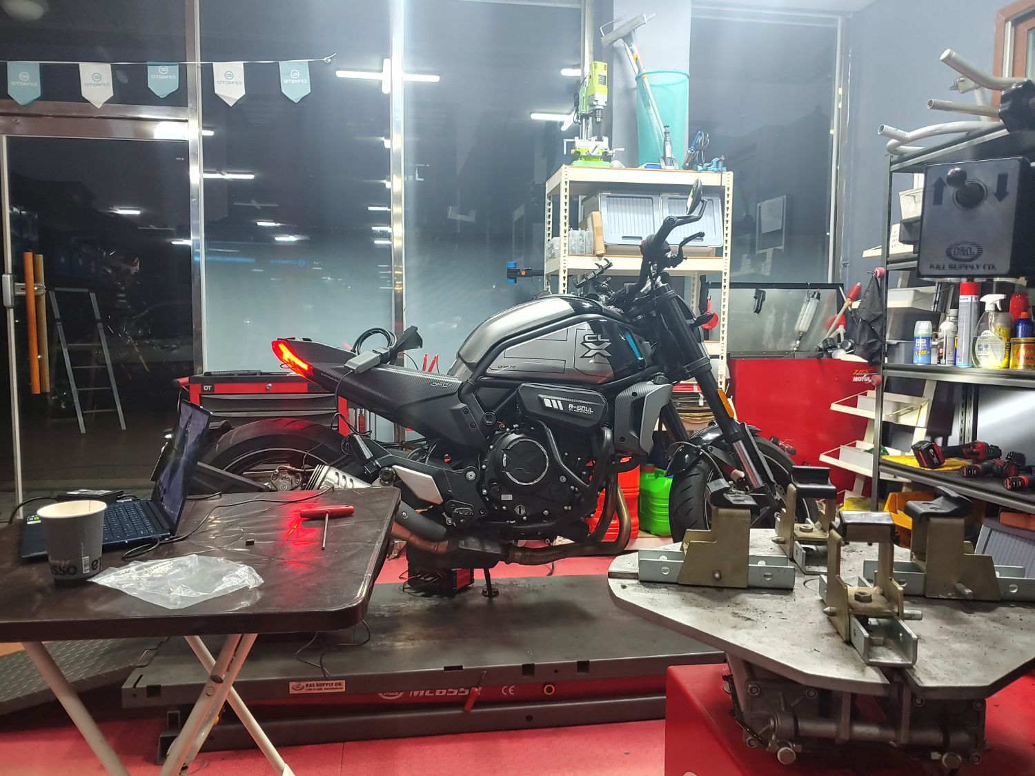 CF모토 CLX 700 스포츠 more