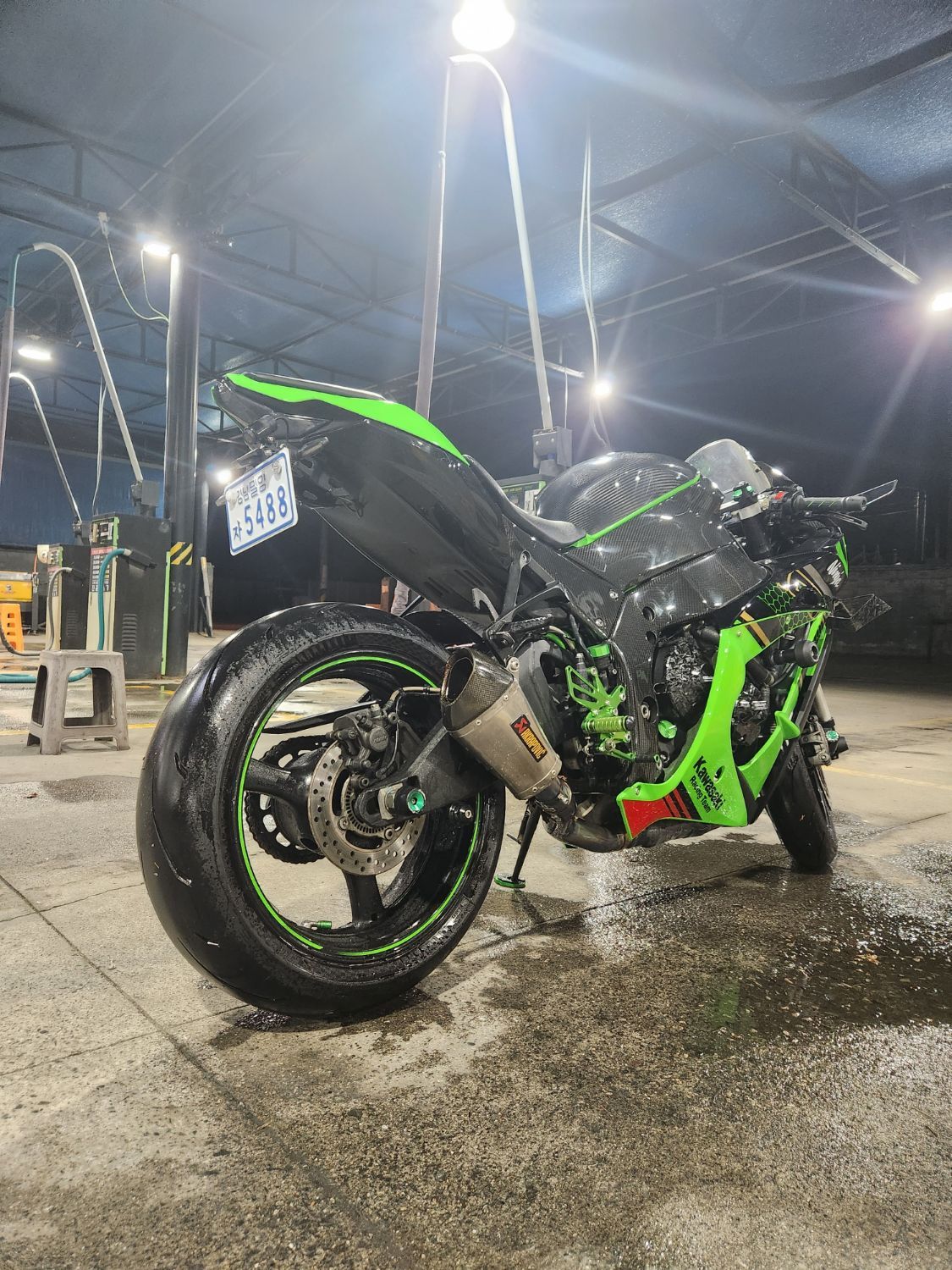 가와사키 닌자 ZX 10 R 2020 그린 사진 3