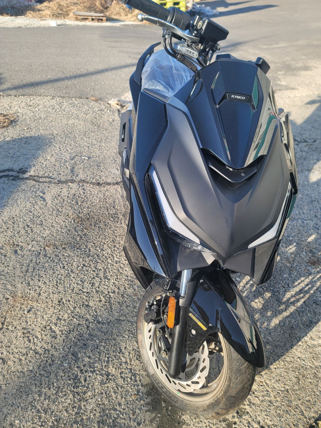 킴코 KRV 200 main