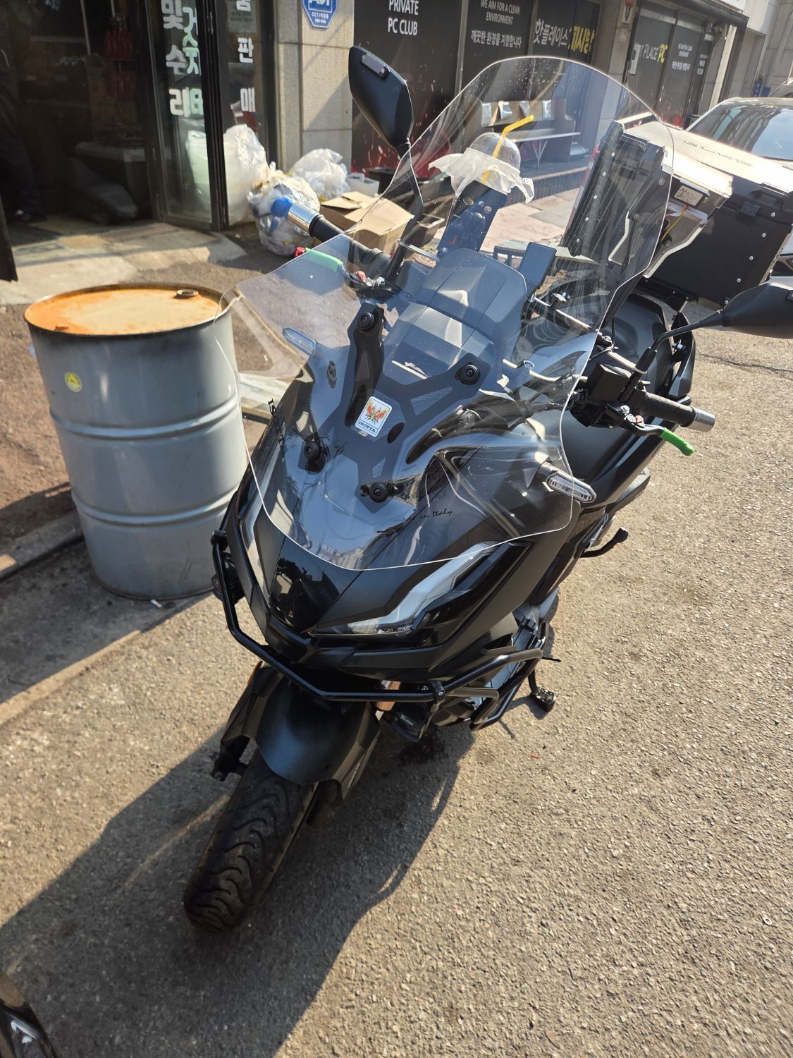 혼다 ADV 350 main