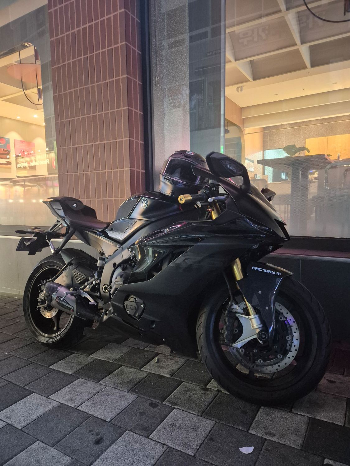 야마하 YZF R6 thumb 2