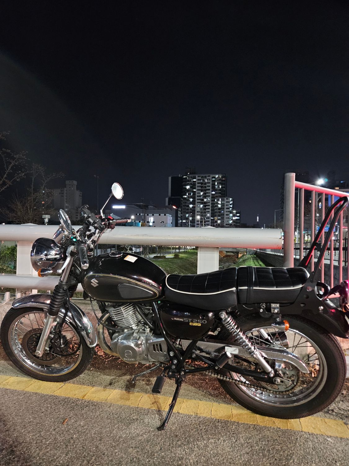 스즈키 ST 250 more
