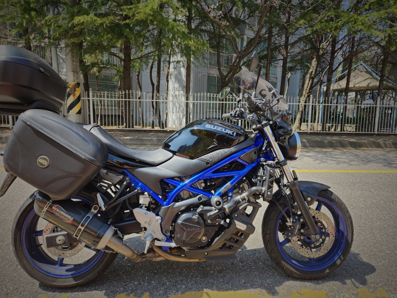 스즈키 SV 650 thumb 2