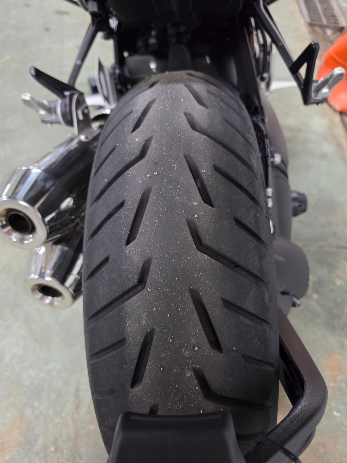 BMW R 12 nine T 2024 블랙 사진 5
