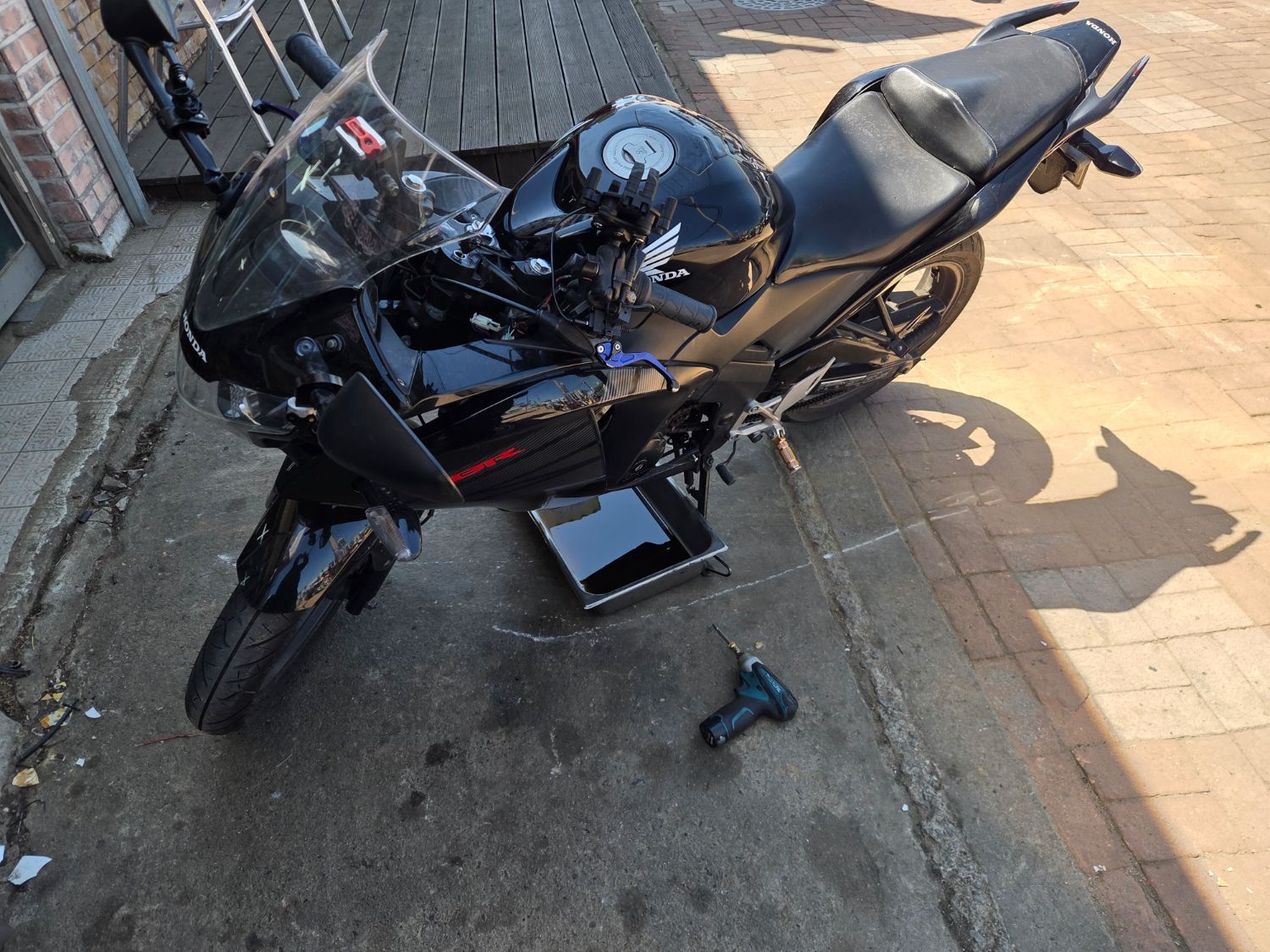 혼다 CBR 125 R thumb 2
