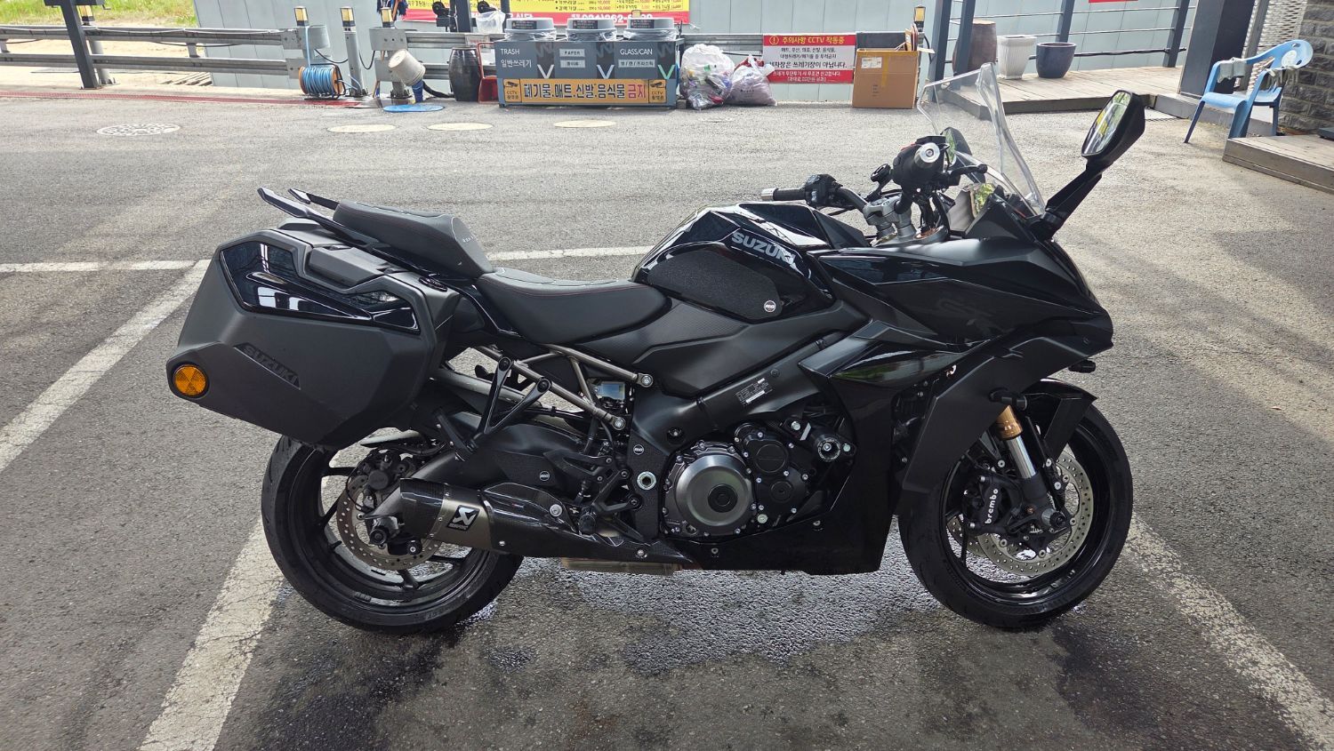 스즈키 GSX S 1000 GT main