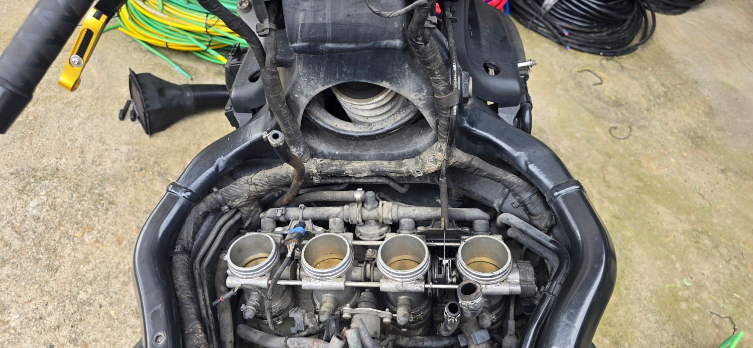 BMW K 1200 S more