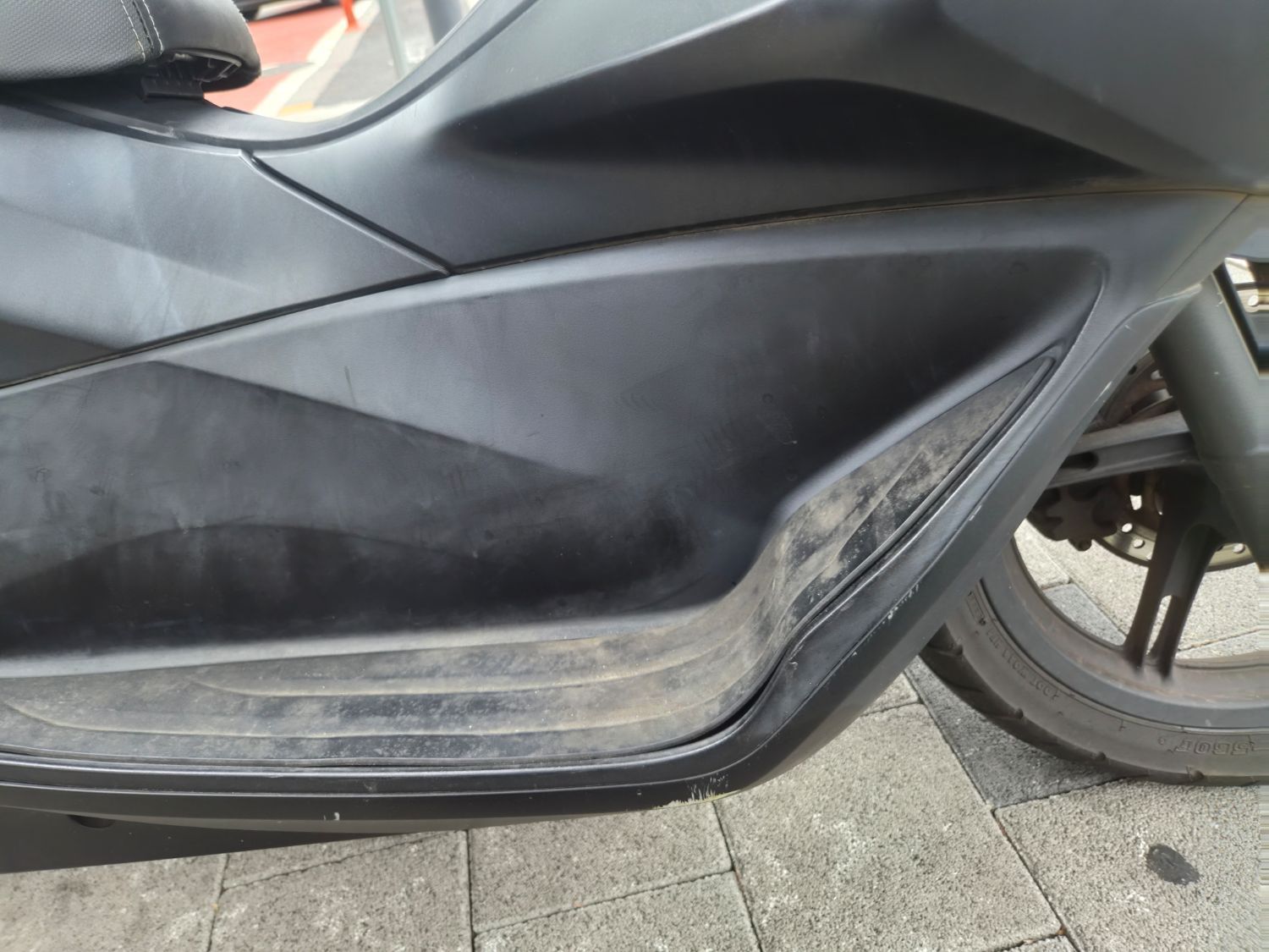 혼다 PCX 150 more