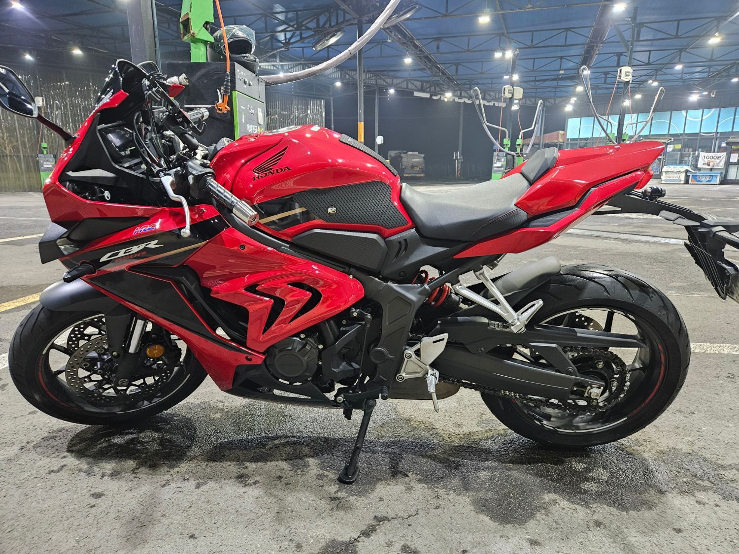 혼다 CBR 650 R MT main