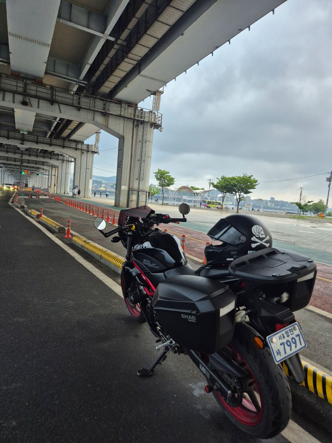 스즈키 SV 650 more