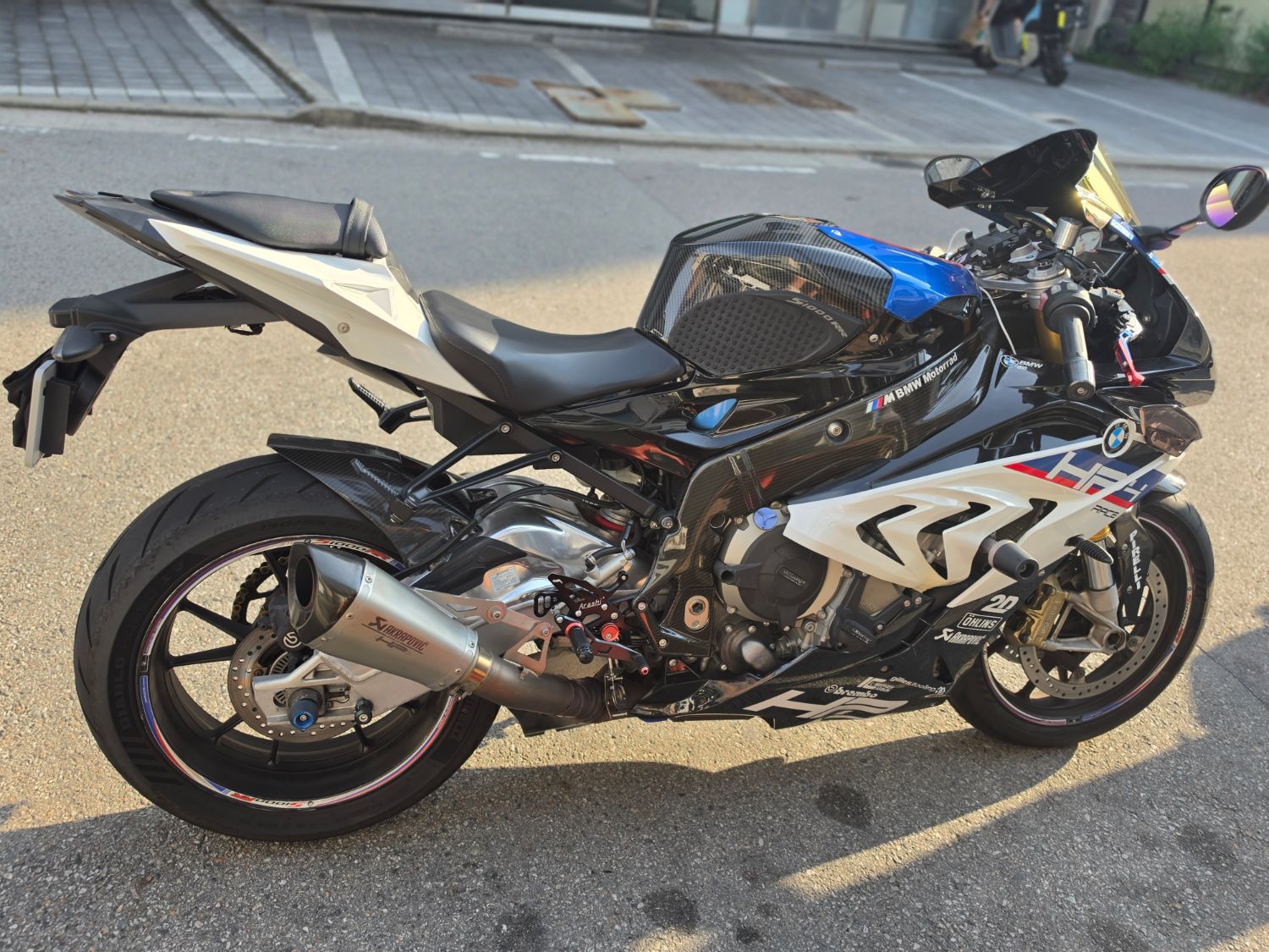 BMW S 1000 RR more