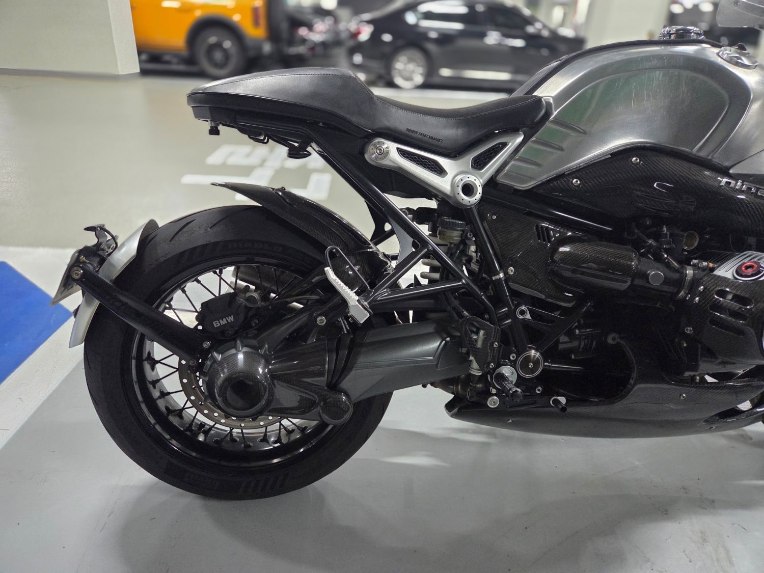 BMW R nine T 2015 건메탈 사진 5