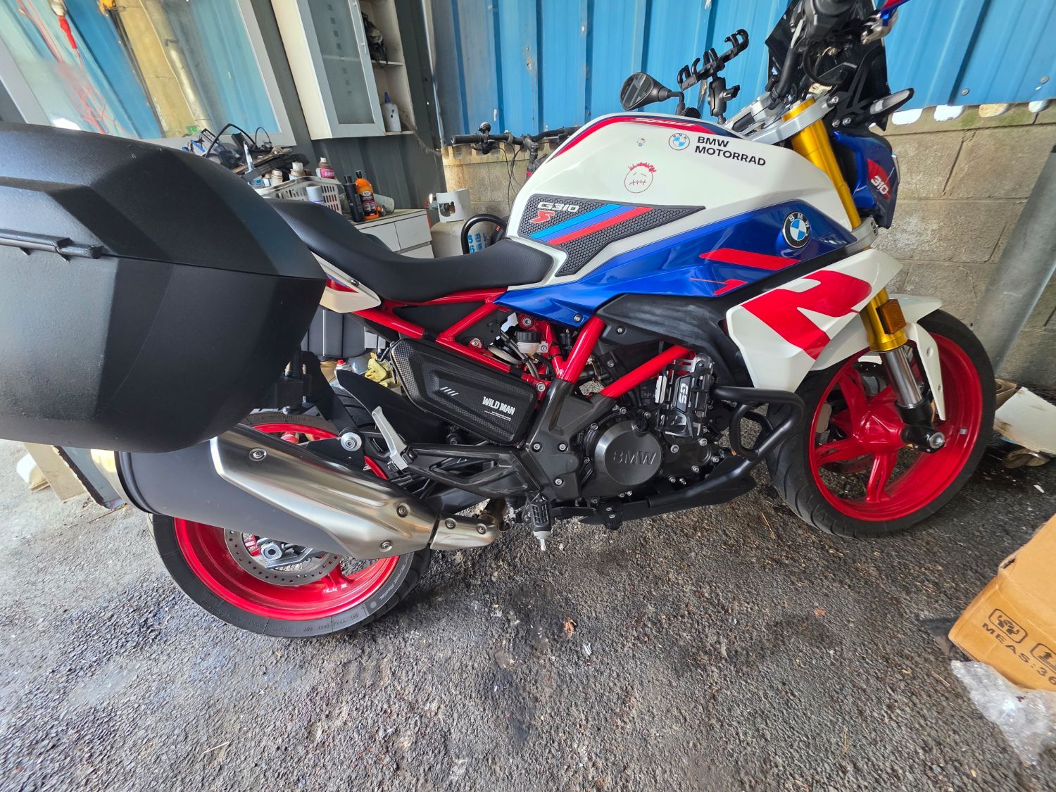 BMW G 310 R thumb 2