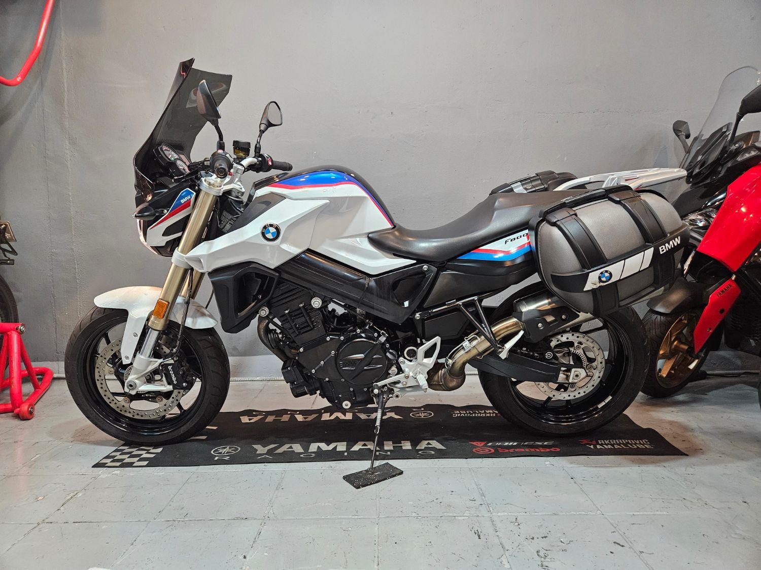 BMW F 800 R thumb 2