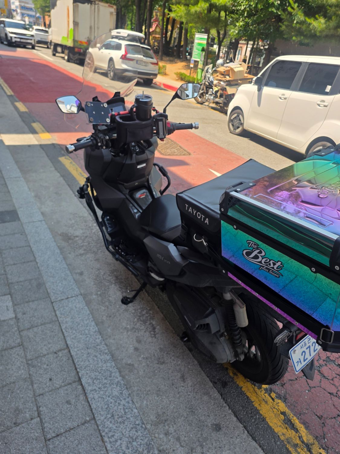 혼다 ADV 350 main