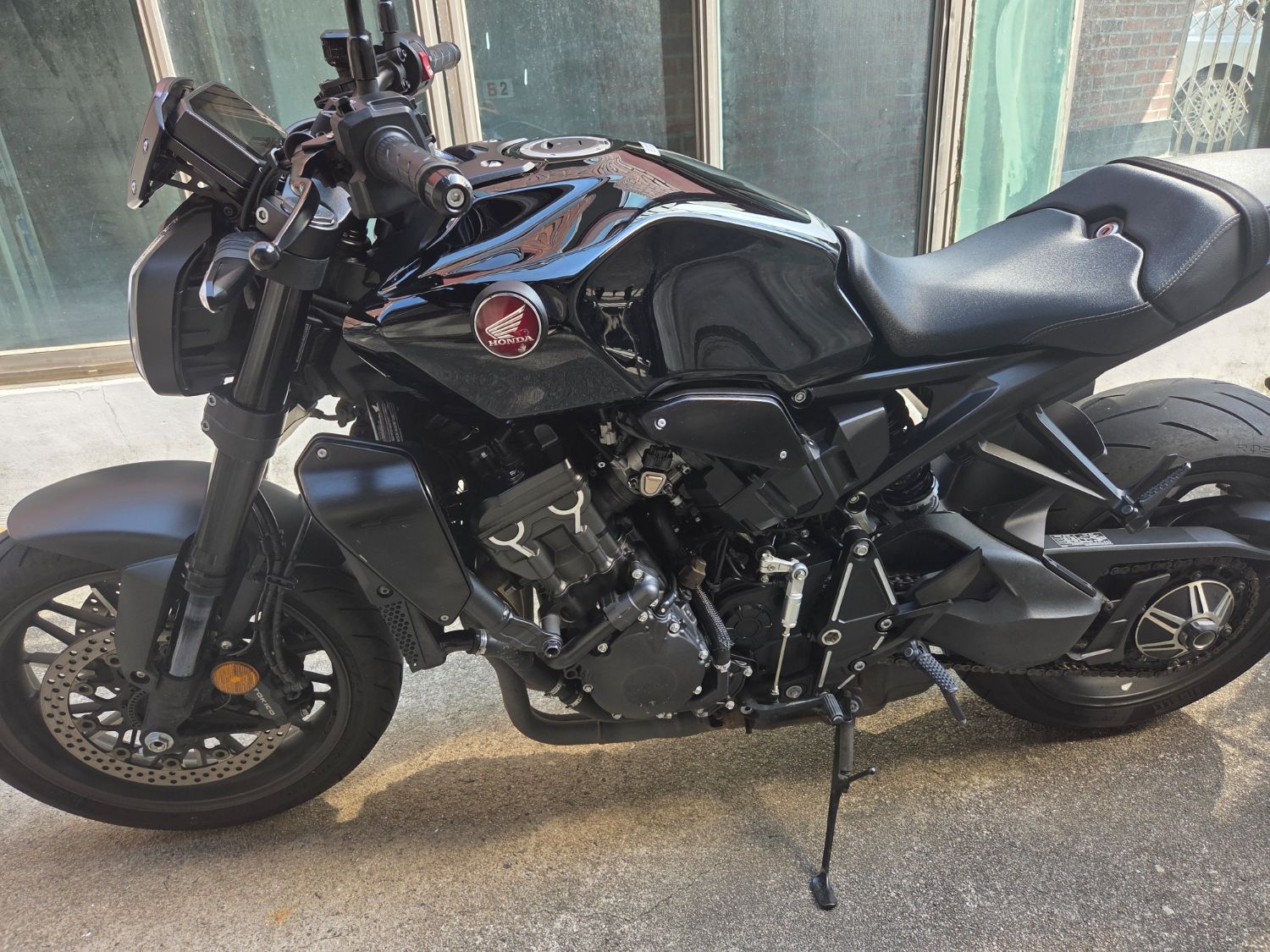 혼다 CB 1000 R thumb 2