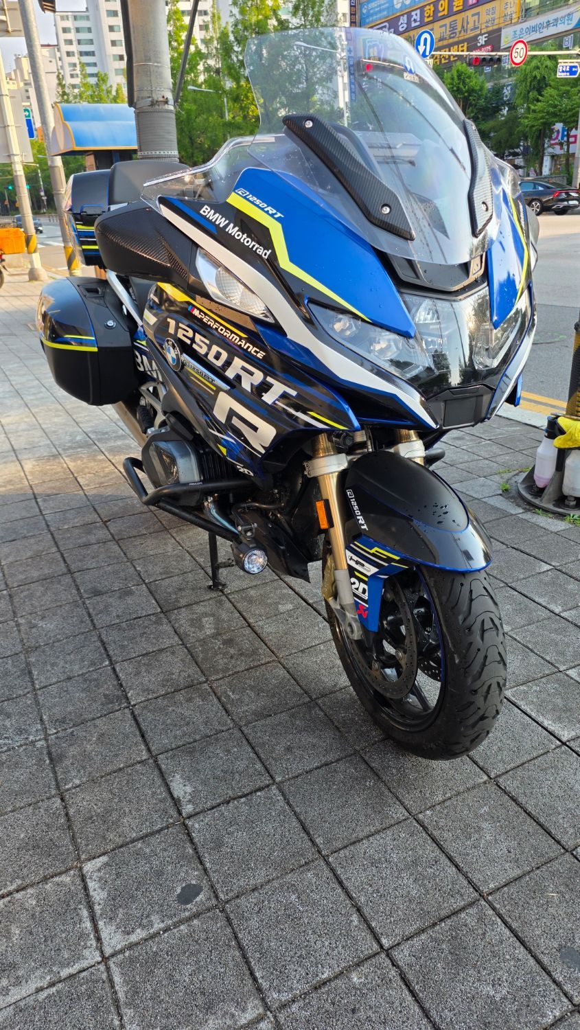 BMW R 1250 RT thumb 2