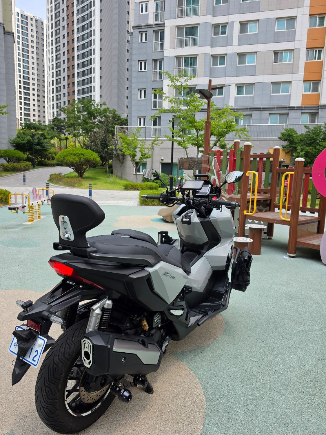 혼다 ADV 350 main