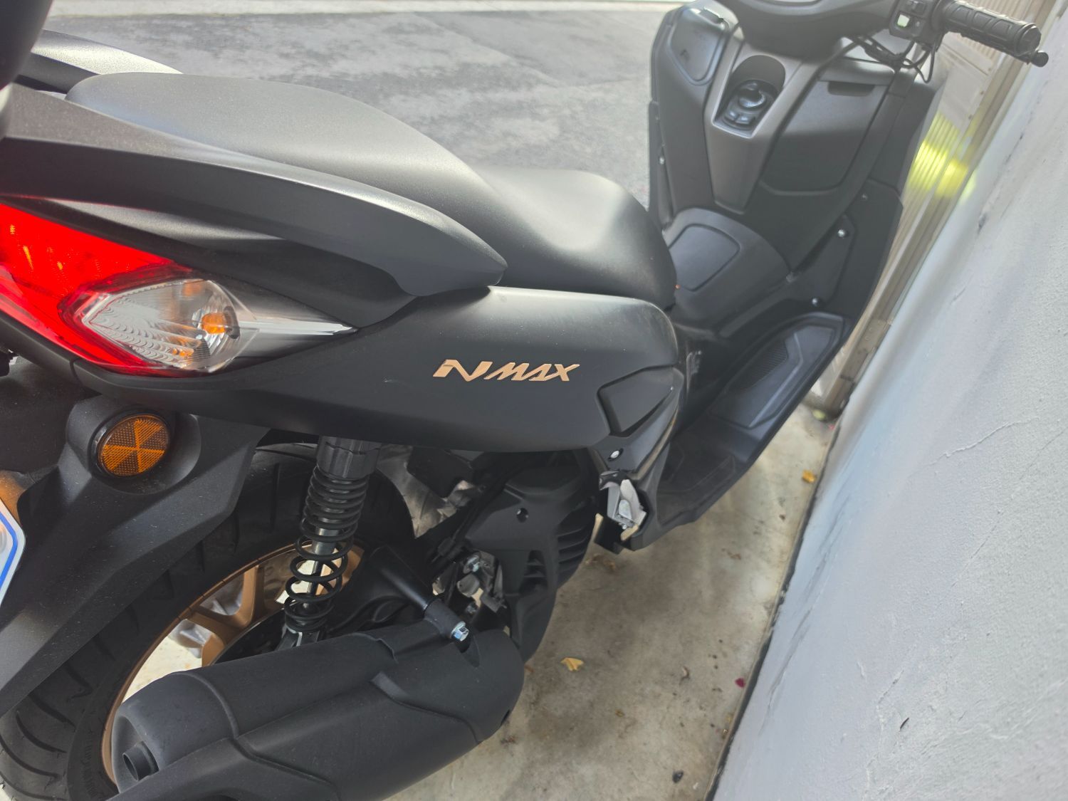 야마하 NMAX 125 more