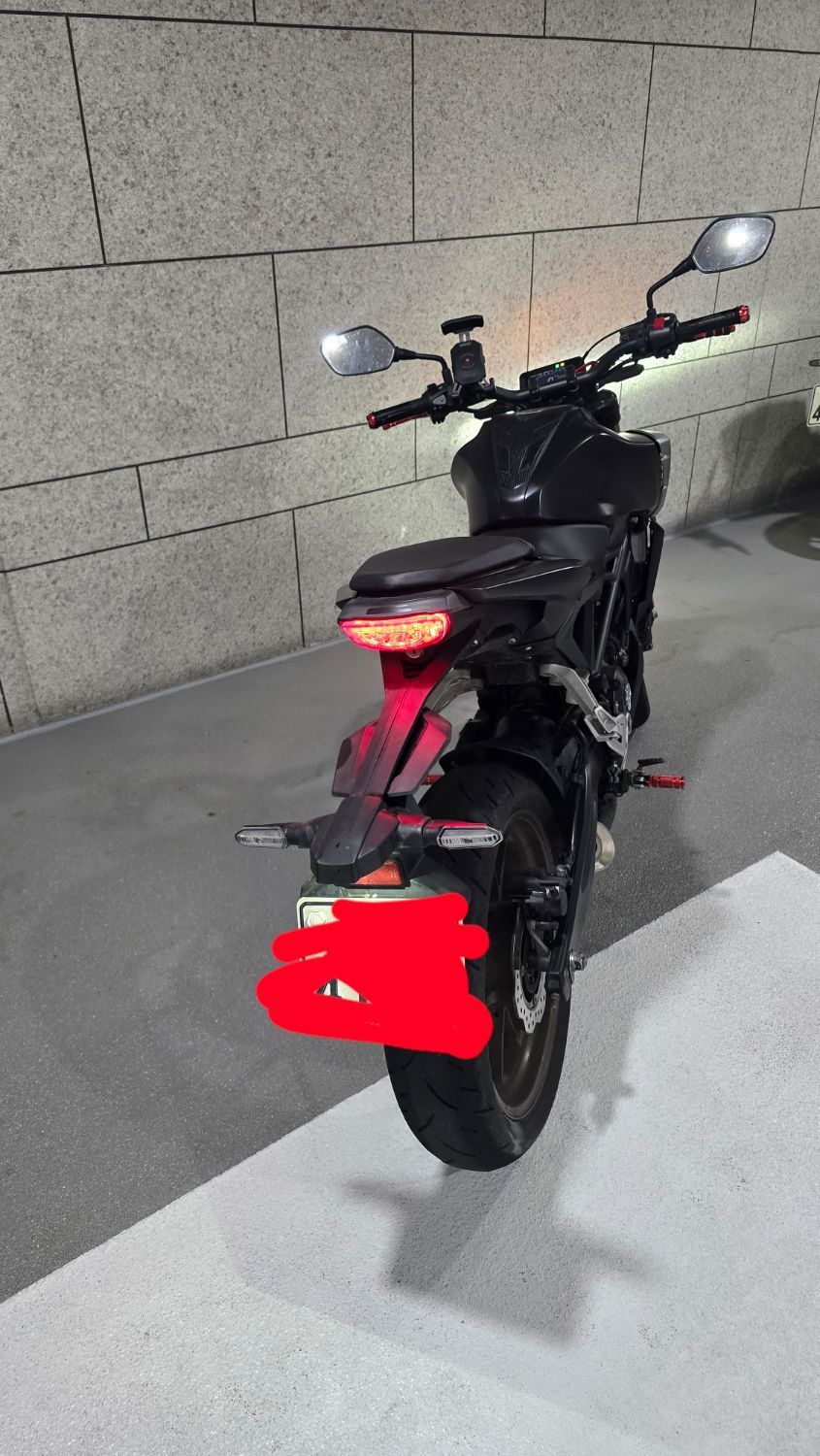 혼다 CB 125 R thumb 2