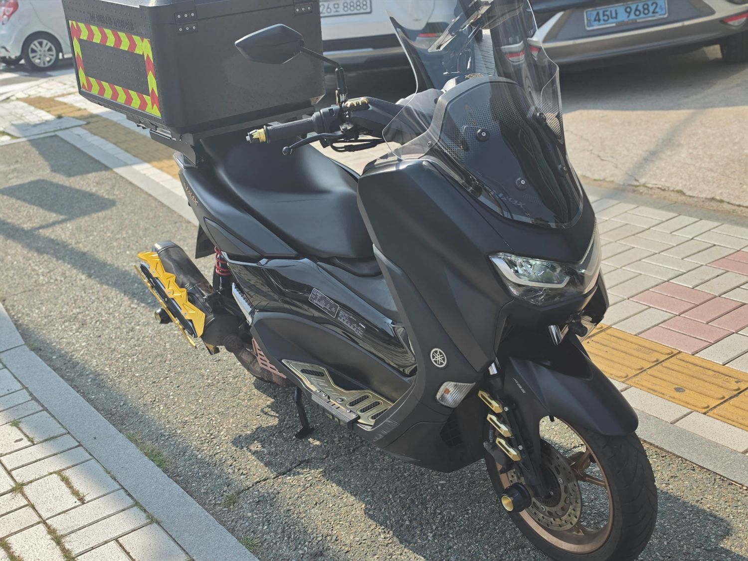 야마하 NMAX 125 more