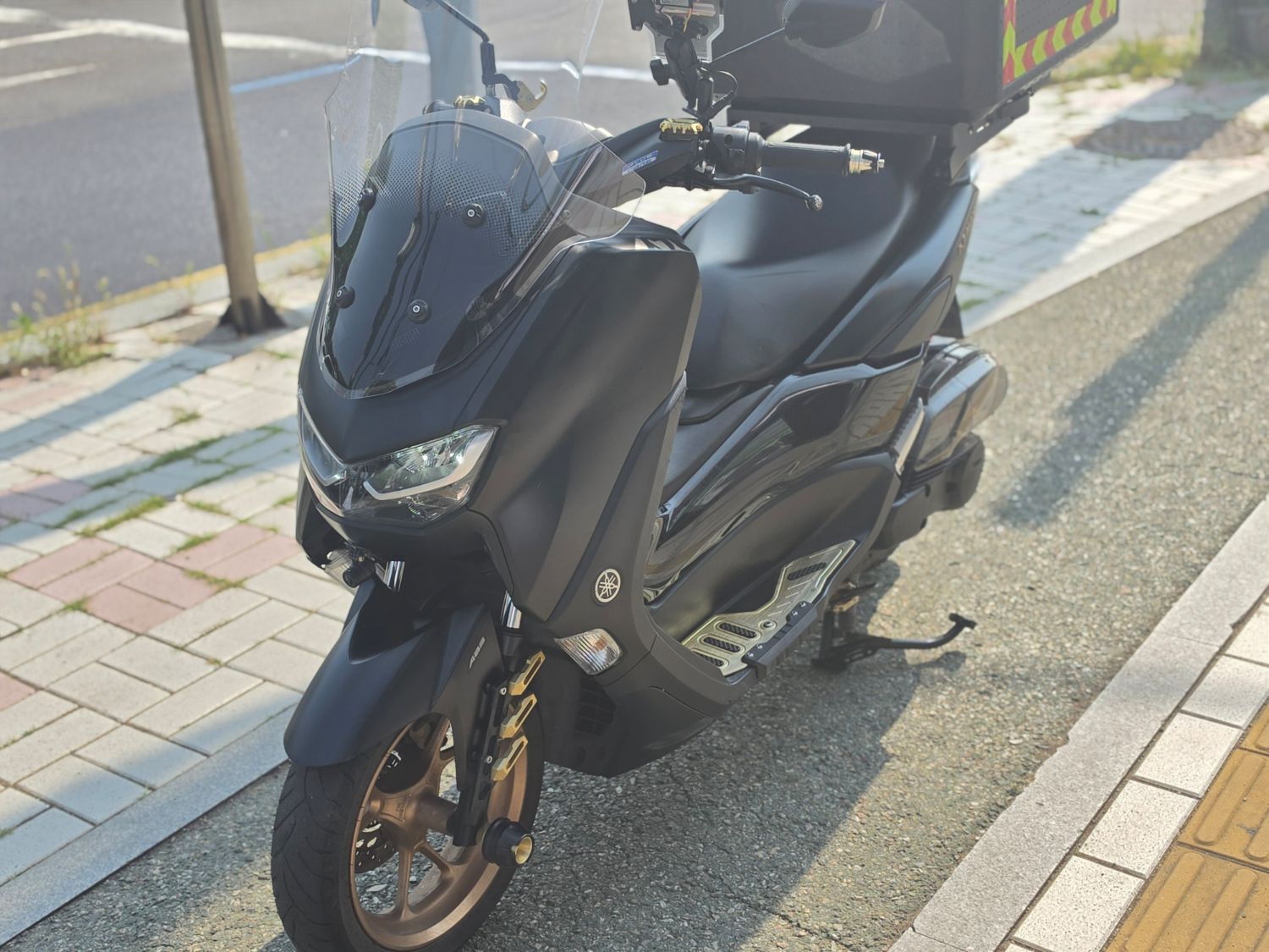 야마하 NMAX 125 thumb 2