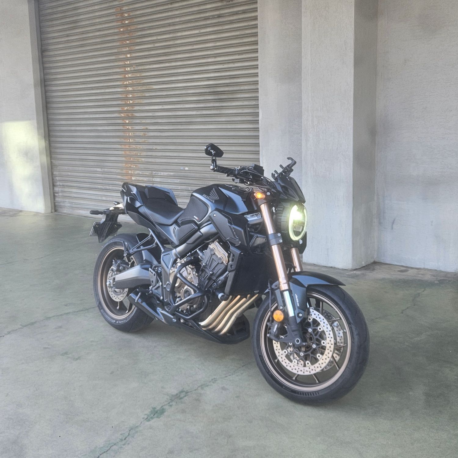 혼다 CB 650 R main
