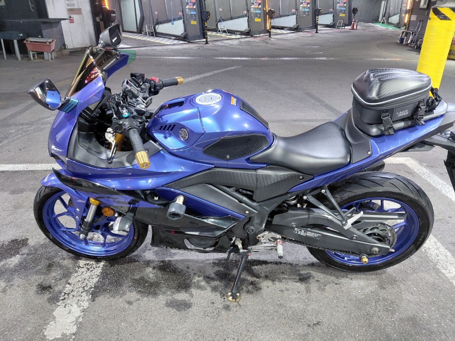 야마하 YZF R3 thumb 2