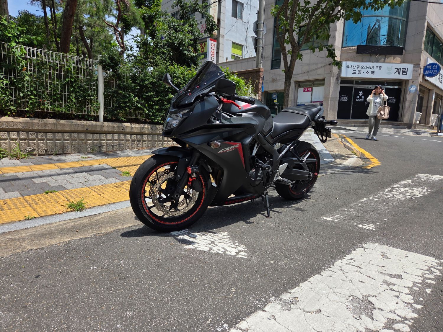 혼다 CBR 600 F main