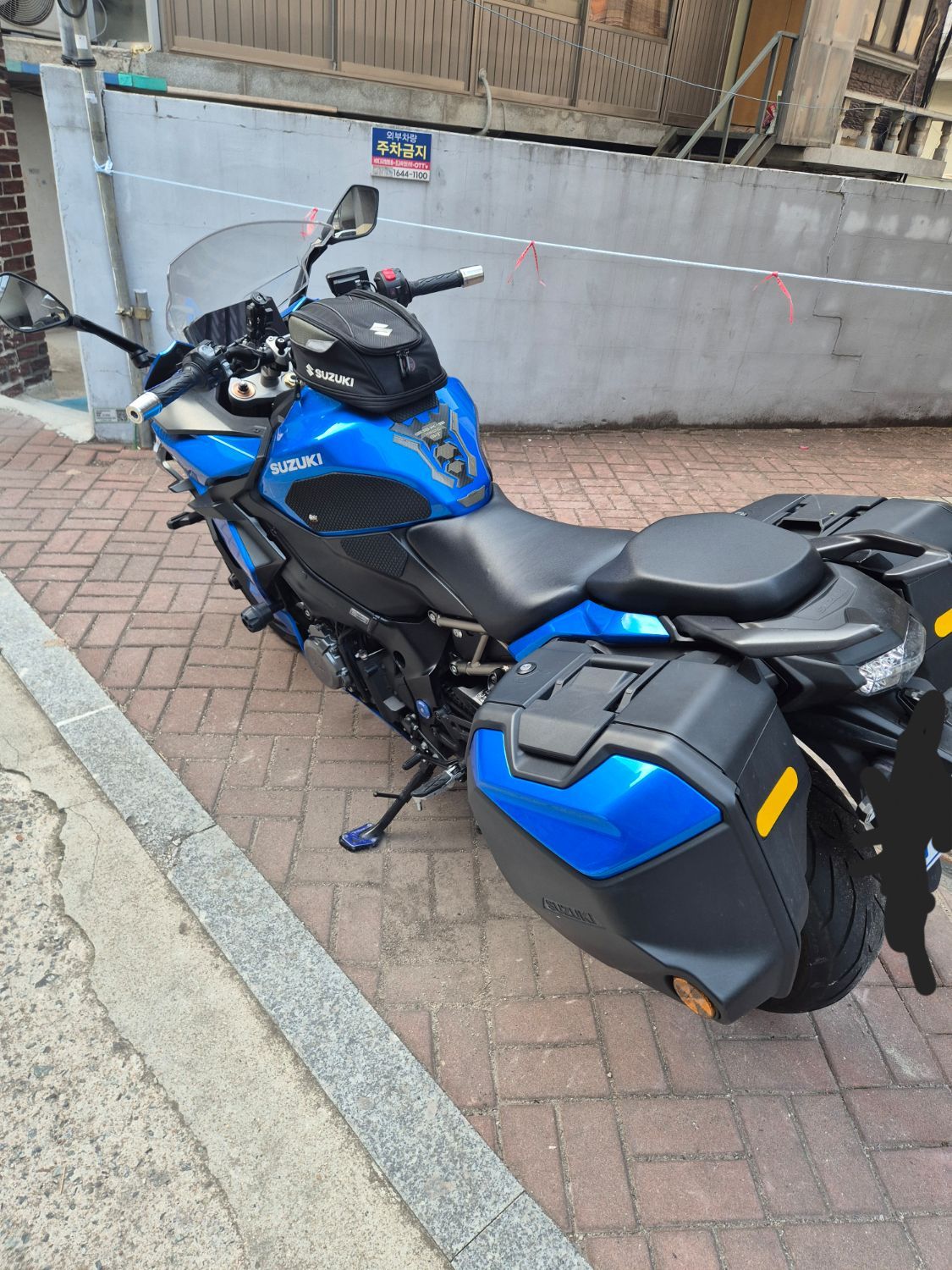 스즈키 GSX S 1000 GT more