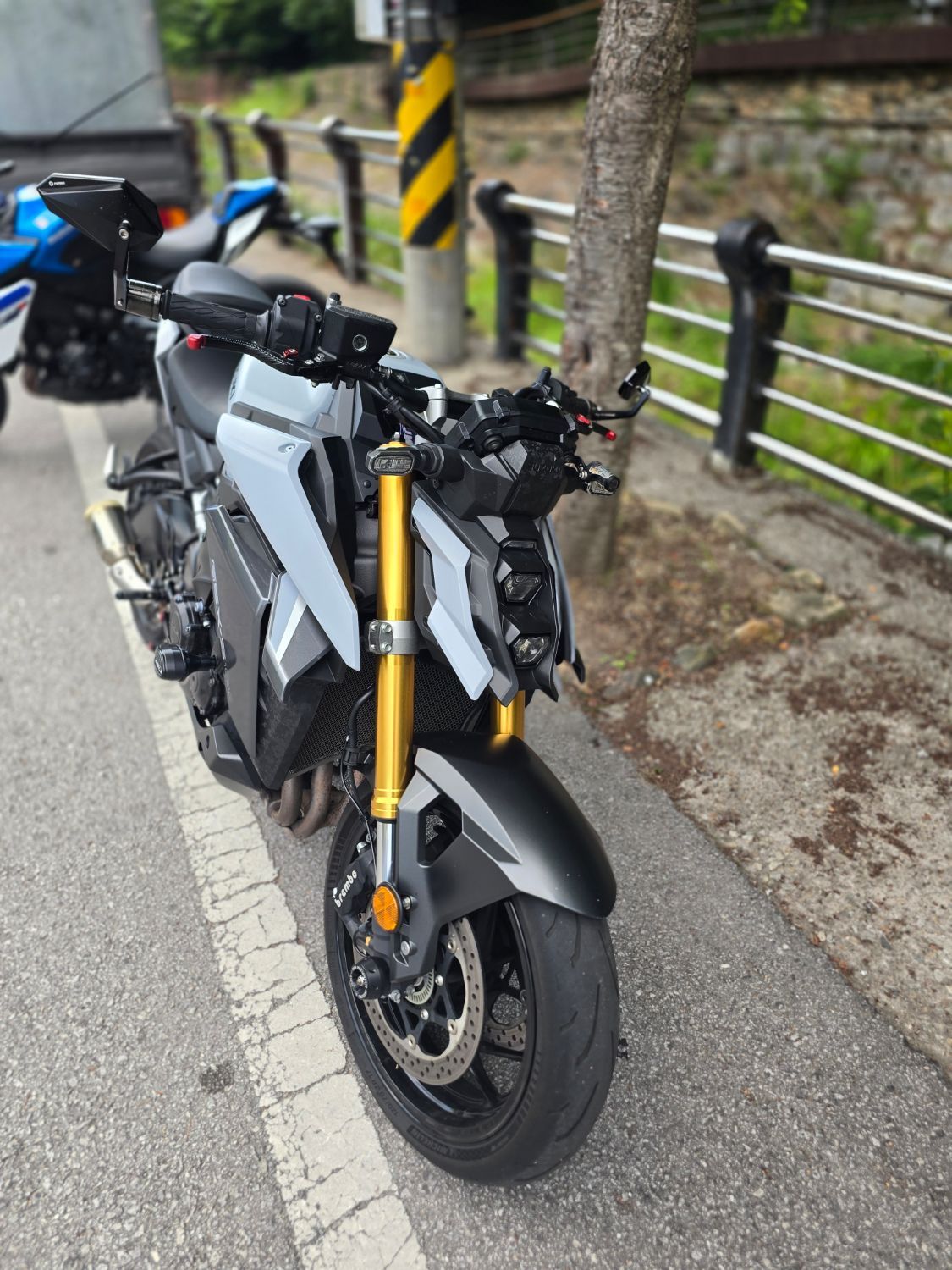 스즈키 GSX S 1000 thumb 2