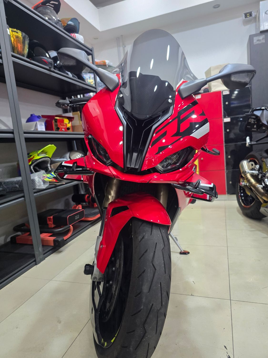BMW S 1000 RR more