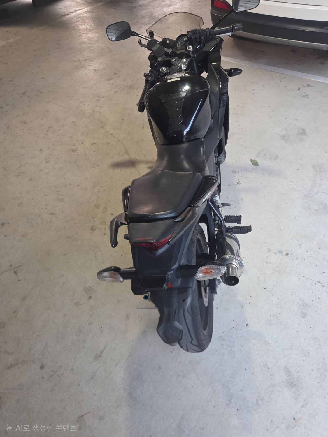 혼다 CBR 125 R main