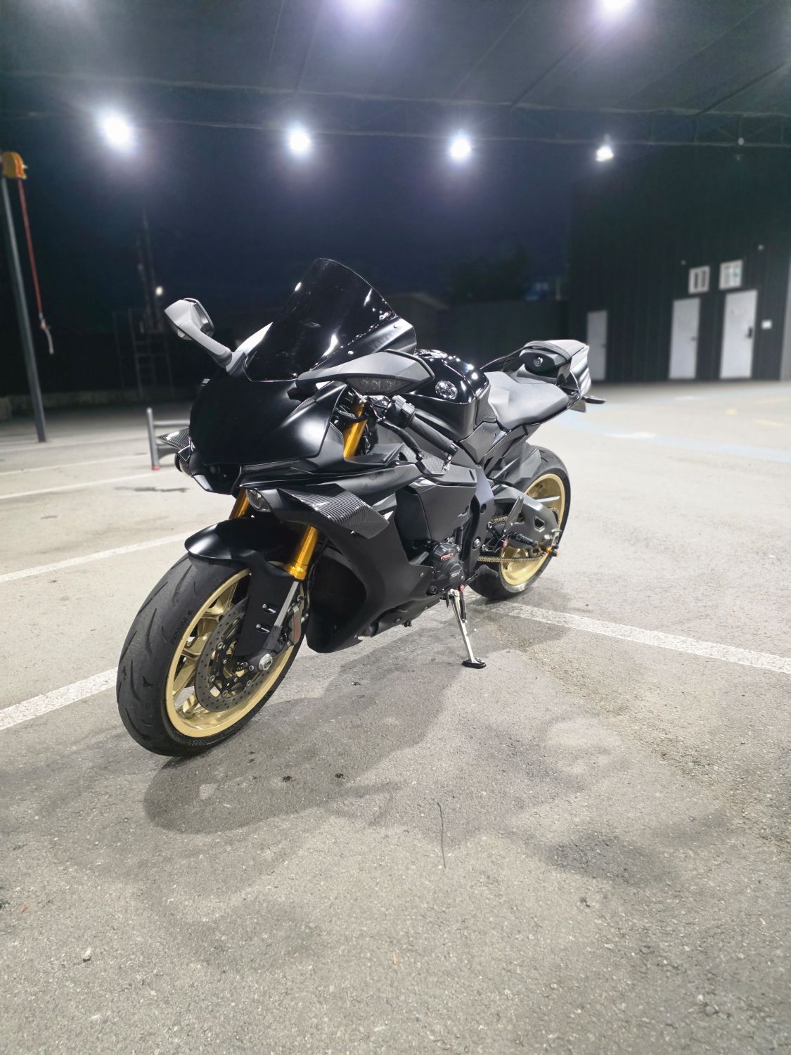 야마하 YZF R1 thumb 2