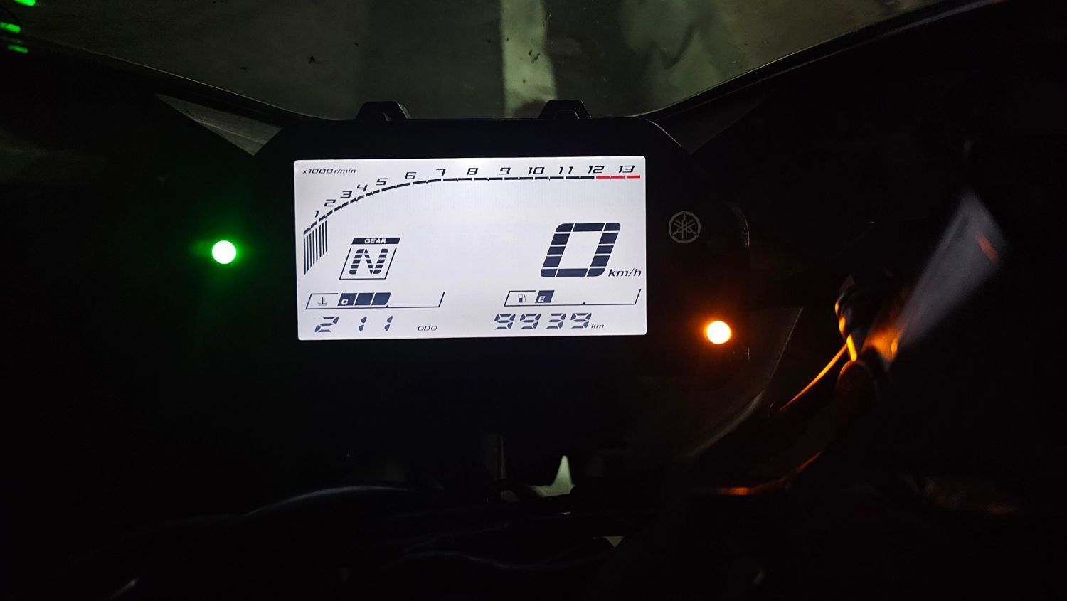 야마하 YZF R3 more