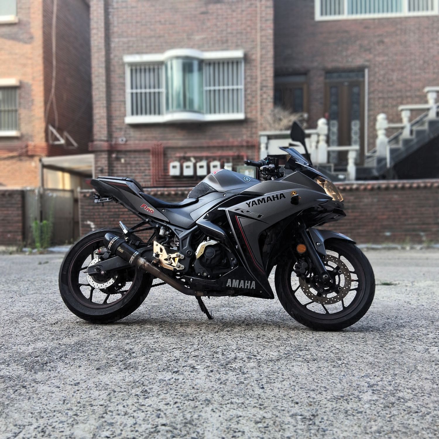 야마하 YZF R3 thumb 2