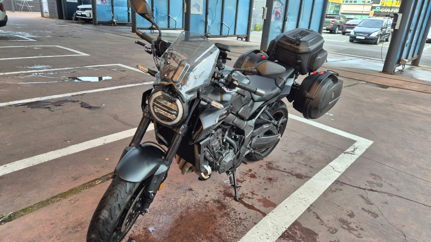혼다 CB 650 R thumb 2
