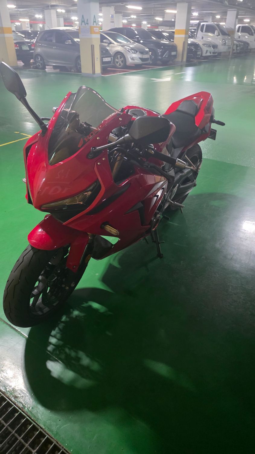 혼다 CBR 650 R MT main
