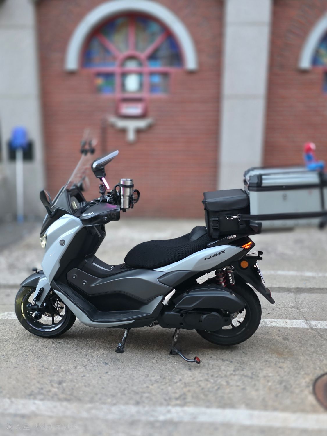 야마하 NMAX 125 more