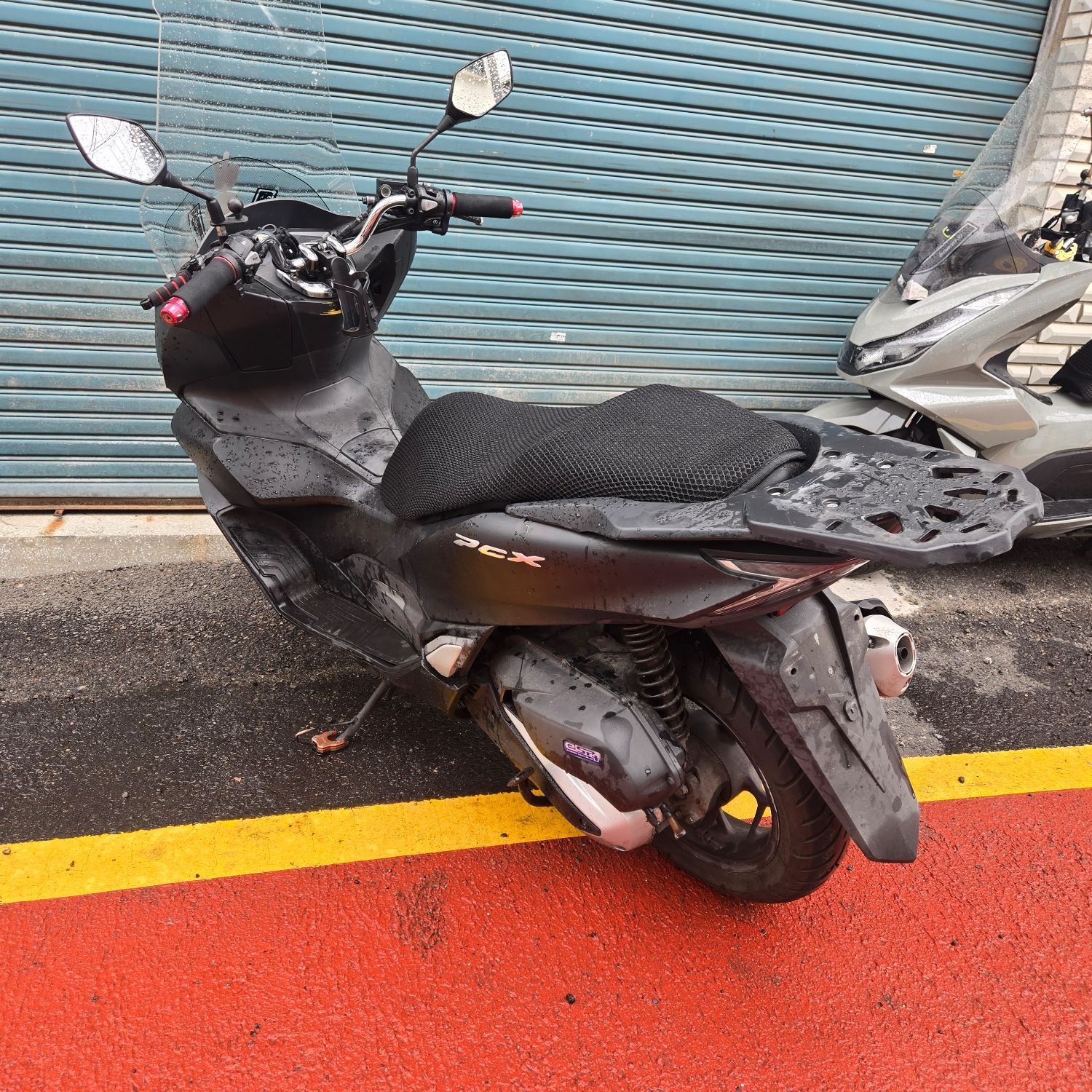 혼다 PCX 125 more
