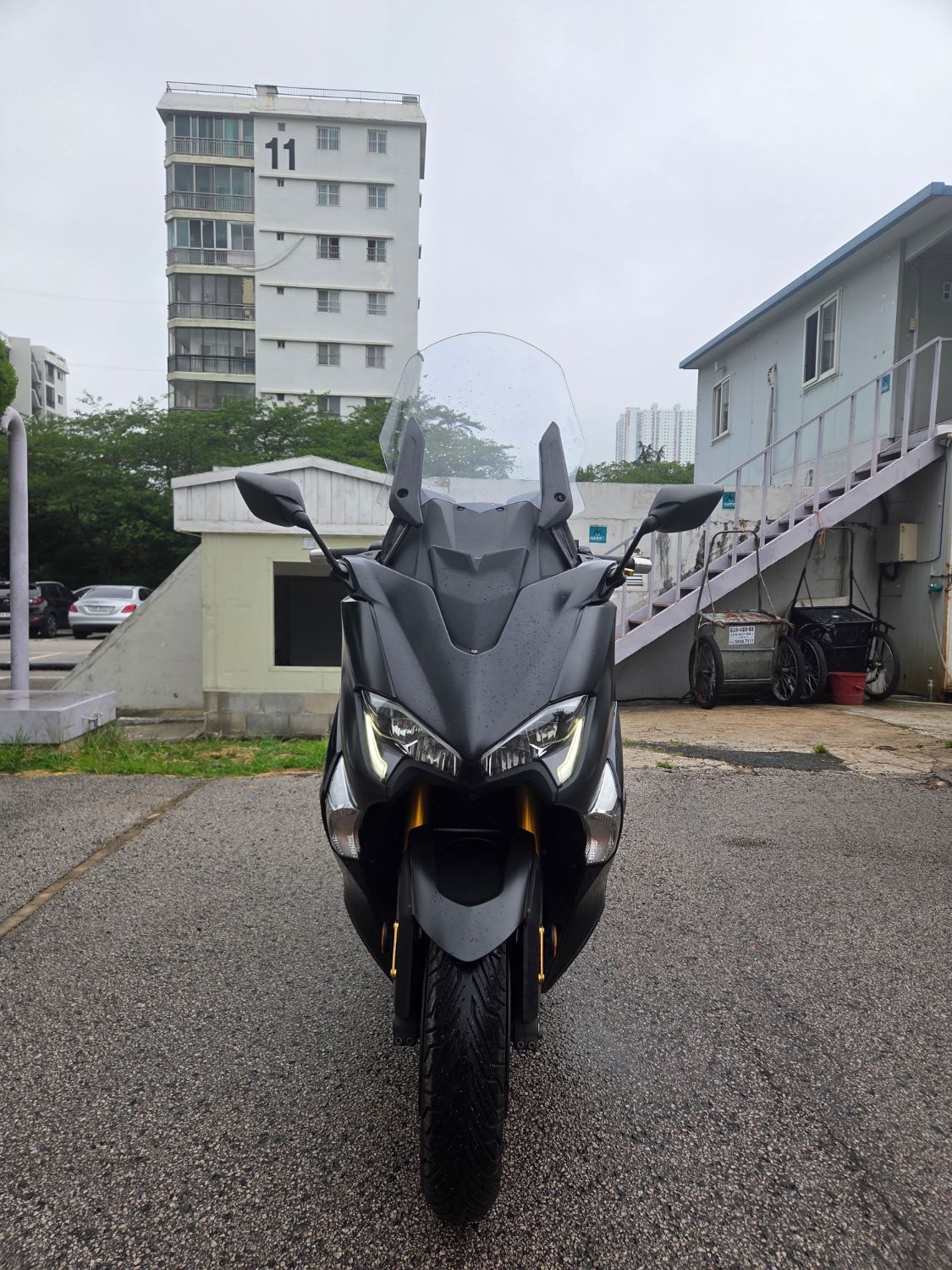 야마하 TMAX DX main