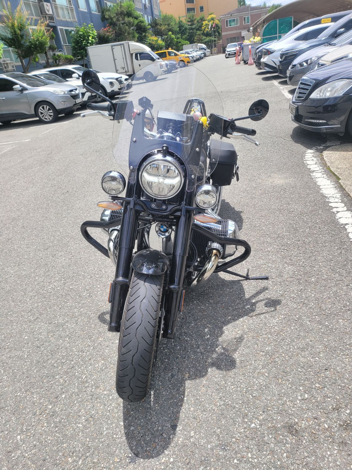 BMW R 18 클래식 main