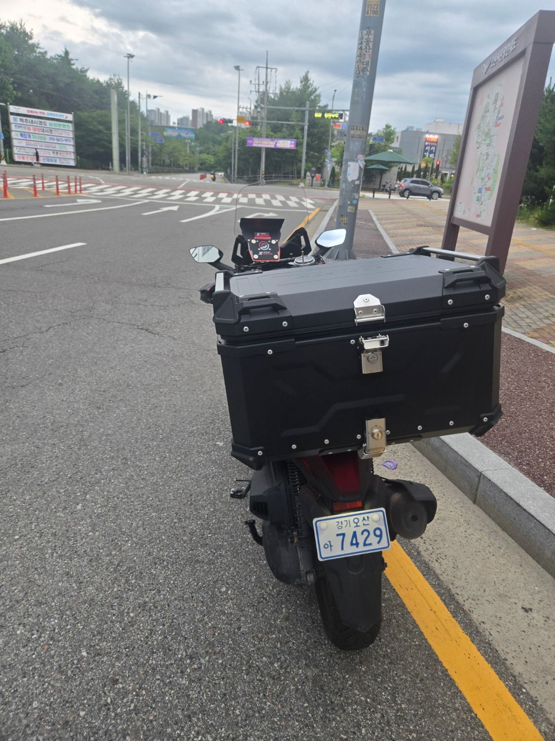 혼다 포르자 350 main